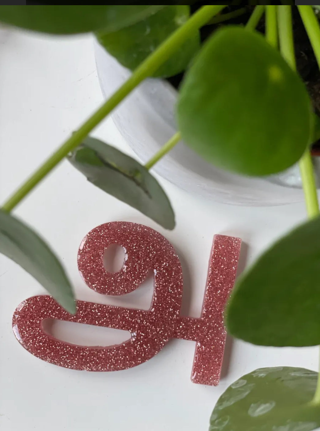 Resin Tamil Vowel letters- Glitter set